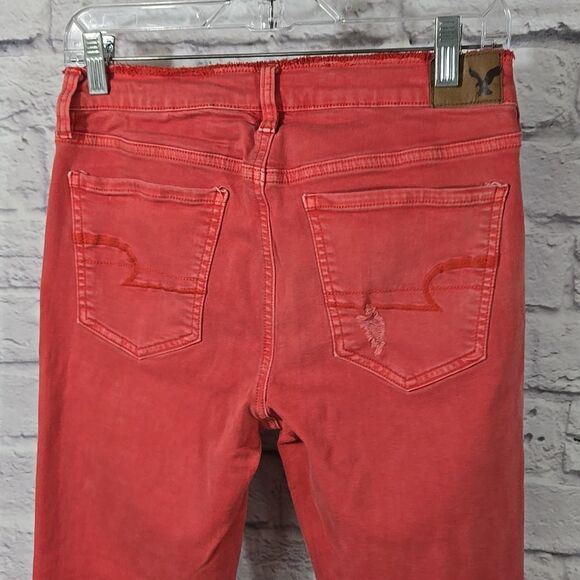 American Eagle Jegging Crop AEO Twill Jeans Mid-Rise Red Denim Raw Edge Women's - Picture 8 of 10